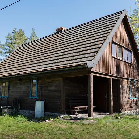 Dom Pod Klonem Na Kaszubach *