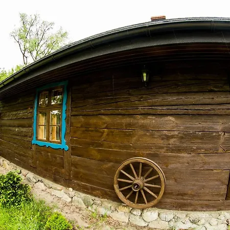 Feriehus Dom Pod Klonem Na Kaszubach *