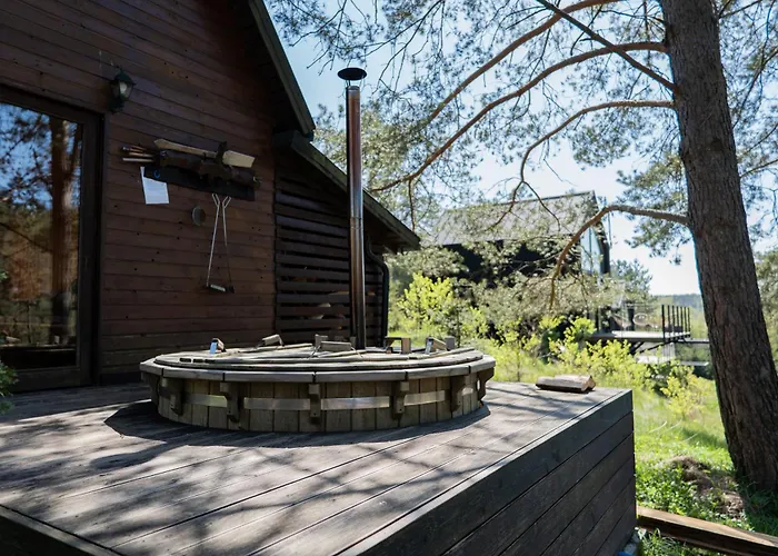 Dom Pod Klonem Na Kaszubach *