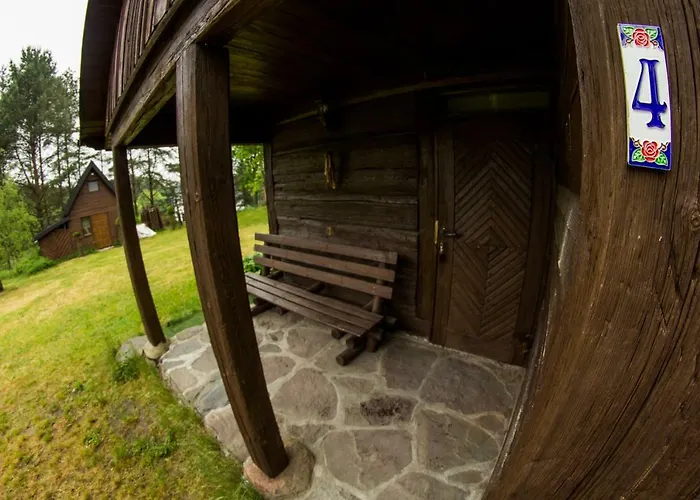 Dom Pod Klonem Na Kaszubach *