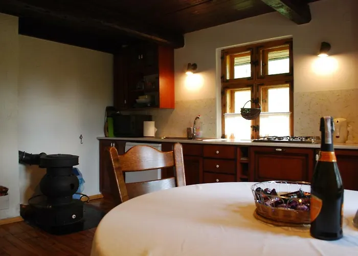 Dom Pod Klonem Na Kaszubach *