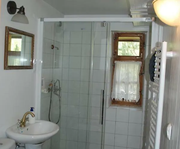 Dom Pod Klonem Na Kaszubach 度假居 *